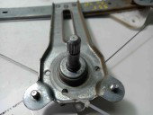 Macara geam dreapta spate Dacia Logan 1.2 OEM 2004-2012