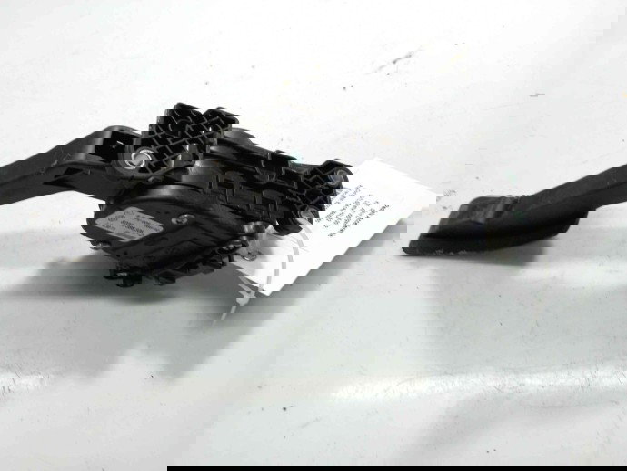 Pedala acceleratie Dacia Logan 1.2 8200386506 2004-2012