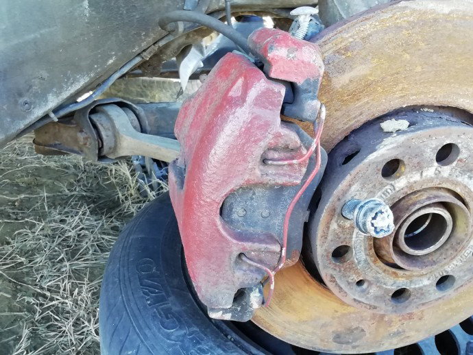 Etrier dreapta fata Audi A4 B6 break 1.9 TDI-AWX OEM 2001-2004