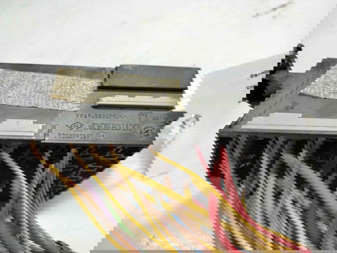 Panou sigurante Dacia Logan 1.2 7703297597 2004-2012