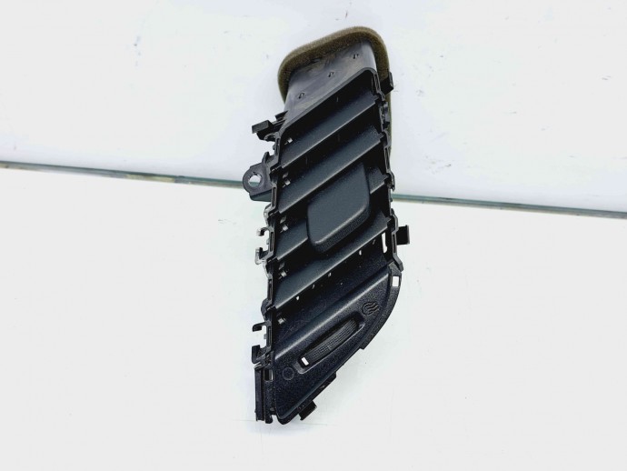  Grila aerisire centrala dreapta Ford Fiesta 6 [Fabr 2008-2019] 8A61-A018B08-AFW