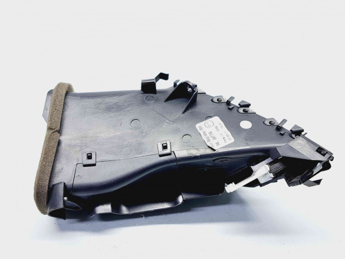  Grila aerisire centrala dreapta Ford Fiesta 6 [Fabr 2008-2019] 8A61-A018B08-AFW