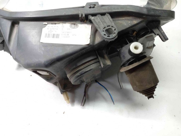 Far dreapta Dacia Logan 1.2 8200744754 2004-2012