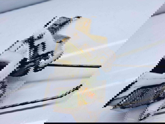 Broasca usa dreapta spate MITSUBISHI L200 Facelift [Fabr 2002-2006] OEM