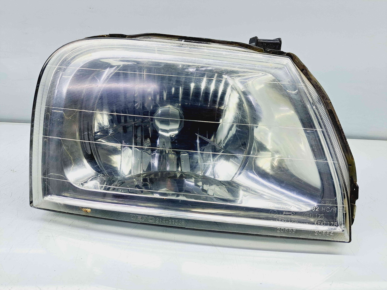 Far dreapta MITSUBISHI L200 Facelift [Fabr 2002-2006] OEM - imagine 1