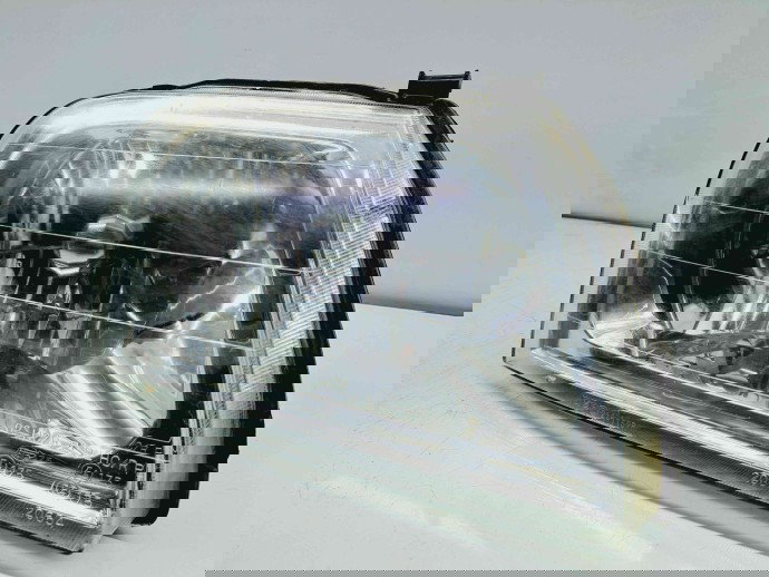   Far dreapta MITSUBISHI L200 Facelift [Fabr 2002-2006] OEM