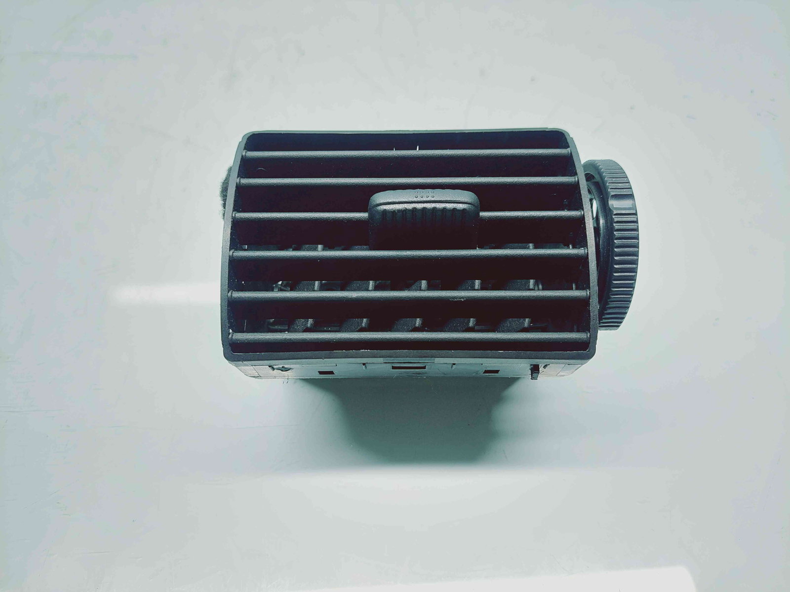 Grila aerisire centrala Volkswagen Fox (5Z1, 5Z3) [Fabr 2003-2011] 5Z0819728 - imagine 2