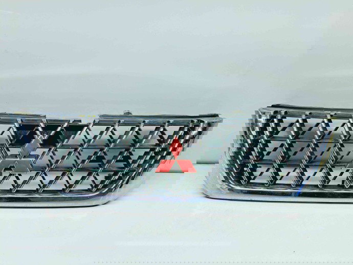 Grila bara fata MITSUBISHI L200 Facelift [Fabr 2002-2006] MR523854