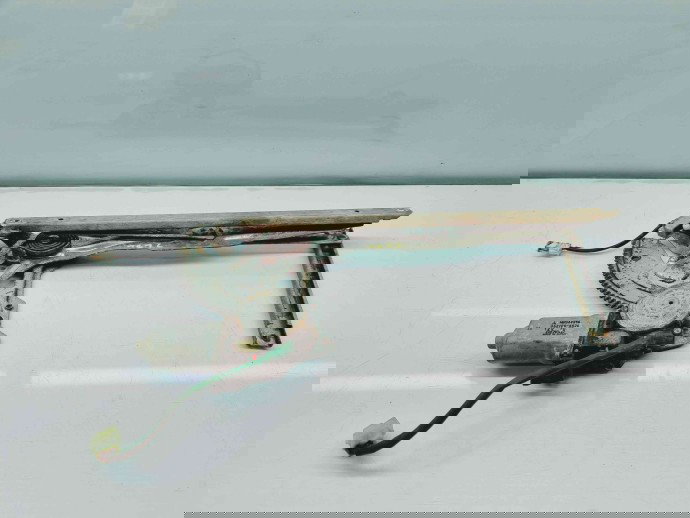 Macara electrica geam dreapta fata MITSUBISHI L200 Facelift [Fabr 2002-2006] MR144596