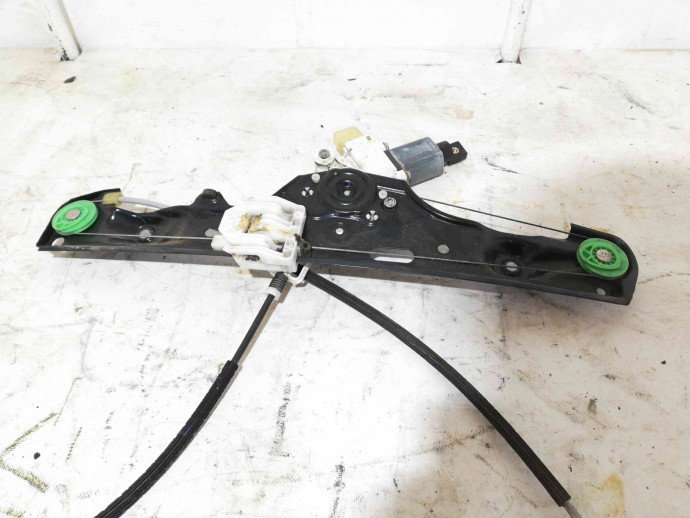 Macara geam dreapta fata Bmw X1 (E84) 2.0 N47 6927028 2009-2015