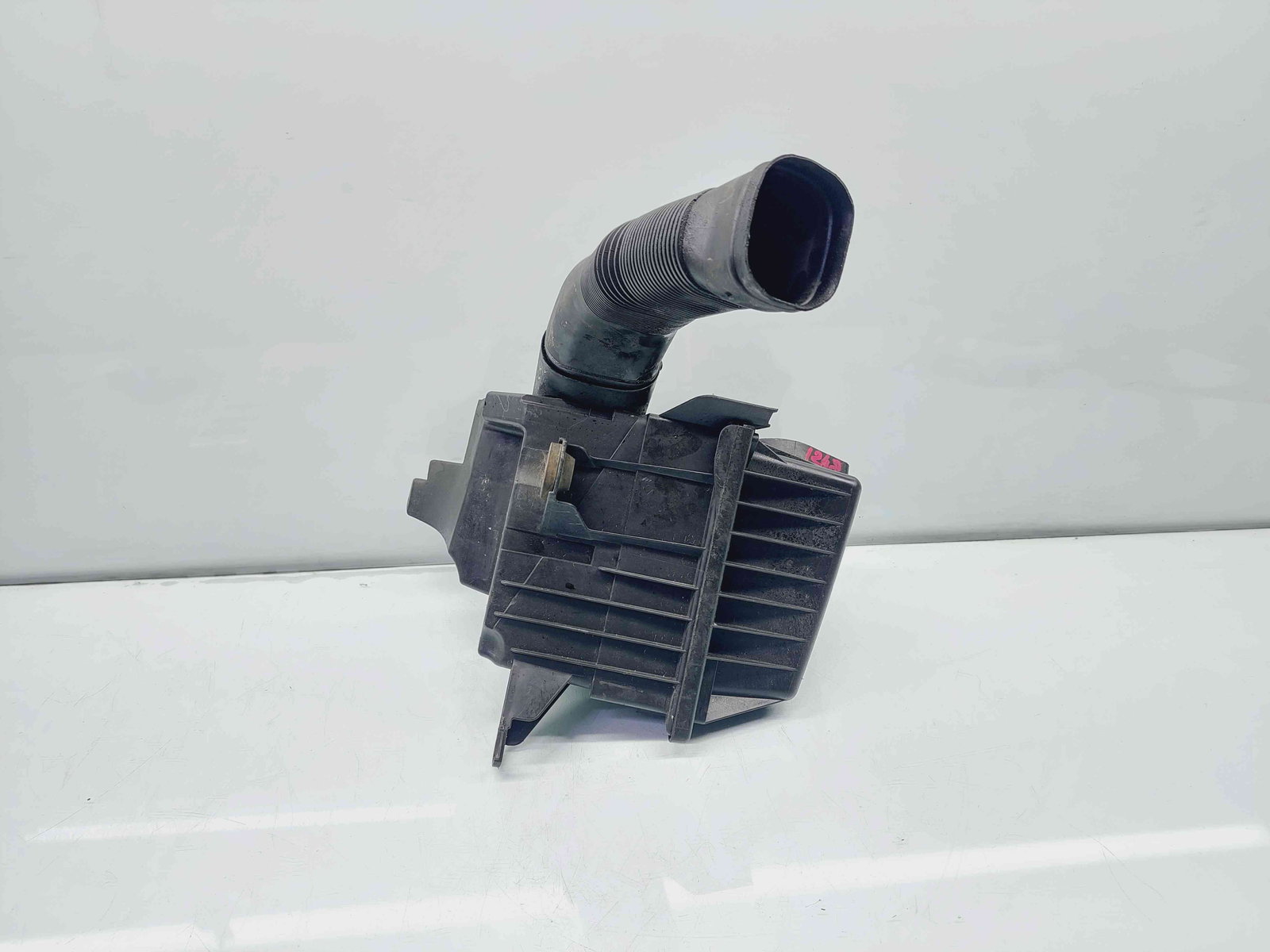 Carcasa filtru aer Volkswagen Fox (5Z1, 5Z3) [Fabr 2003-2011] OEM 1.4 TDI BNM 51KW / 69CP 1.4 TDI BNM 51KW / 69CP - imagine 3