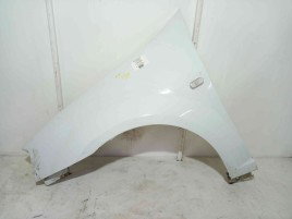 Aripa stanga fata Dacia Logan 1.2 OEM 2004-2012