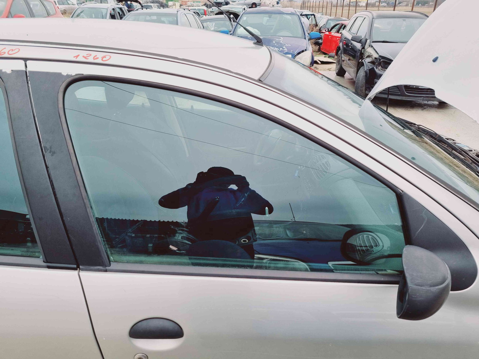 Geam usa dreapta fata Peugeot 206 [Fabr 1998-2009] OEM - imagine 1