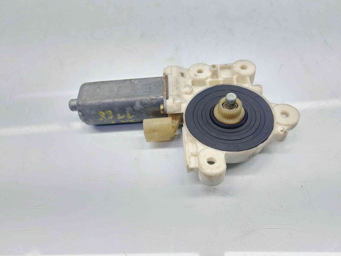 Motoras geam dreapta fata Mercedes Clasa B (W245) [Fabr 2005-2011] 1688203842