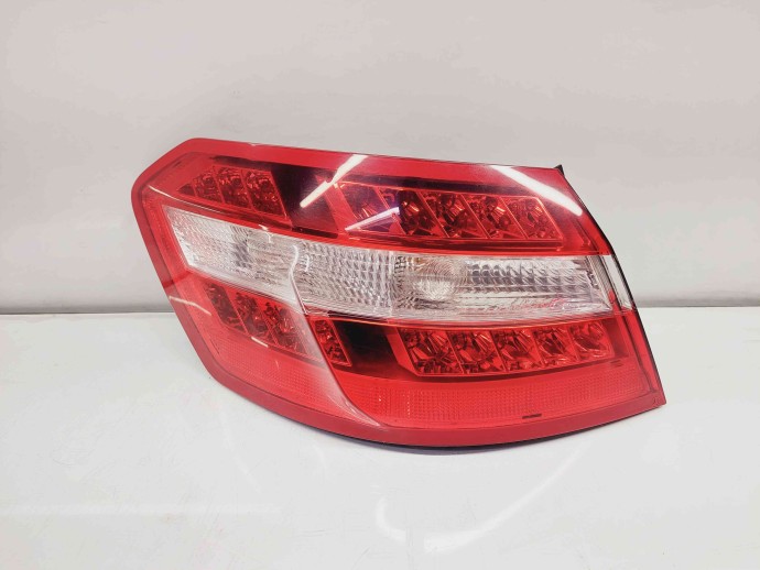   Stop aripa stanga Mercedes Clasa E (W212) [Fabr 2009-2016] A2129066601