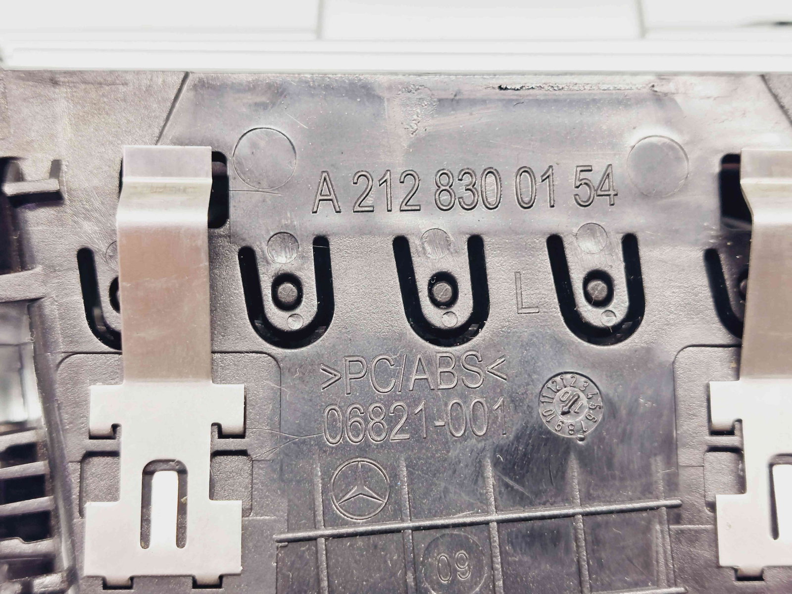 Grila aerisire stanga Mercedes Clasa E (W212) [Fabr 2009-2016] A2128300154 - imagine 5