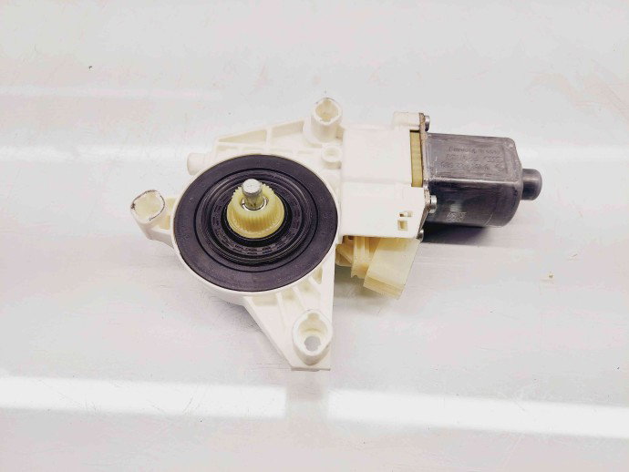 Motoras geam stanga fata Mercedes Clasa E (W212) [Fabr 2009-2016] A2048200142
