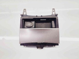   Scrumiera Mercedes Clasa E (W212) [Fabr 2009-2016] A2046801350