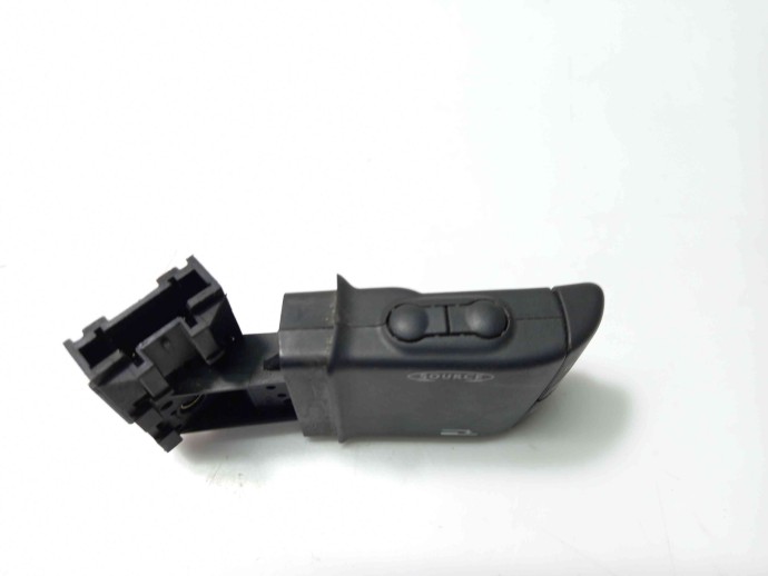 Maneta comenzi radio Renault Megane 2 1.6 K4M 820021646 2003-2008