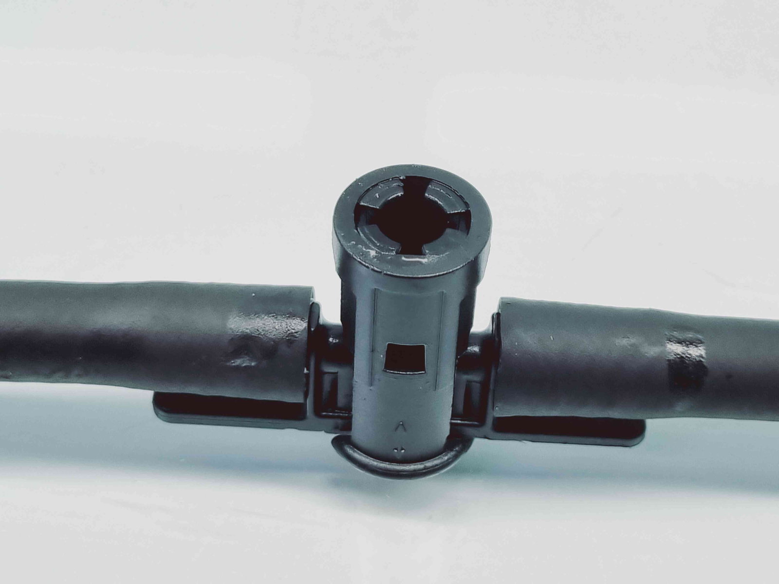 Conducta retur injectoare Seat Exeo (3R2) [Fabr 2008-2013] OEM 2.0 TDI CAGA 105KW / 143CP 2.0 TDI CAGA 105KW / 143CP - imagine 4