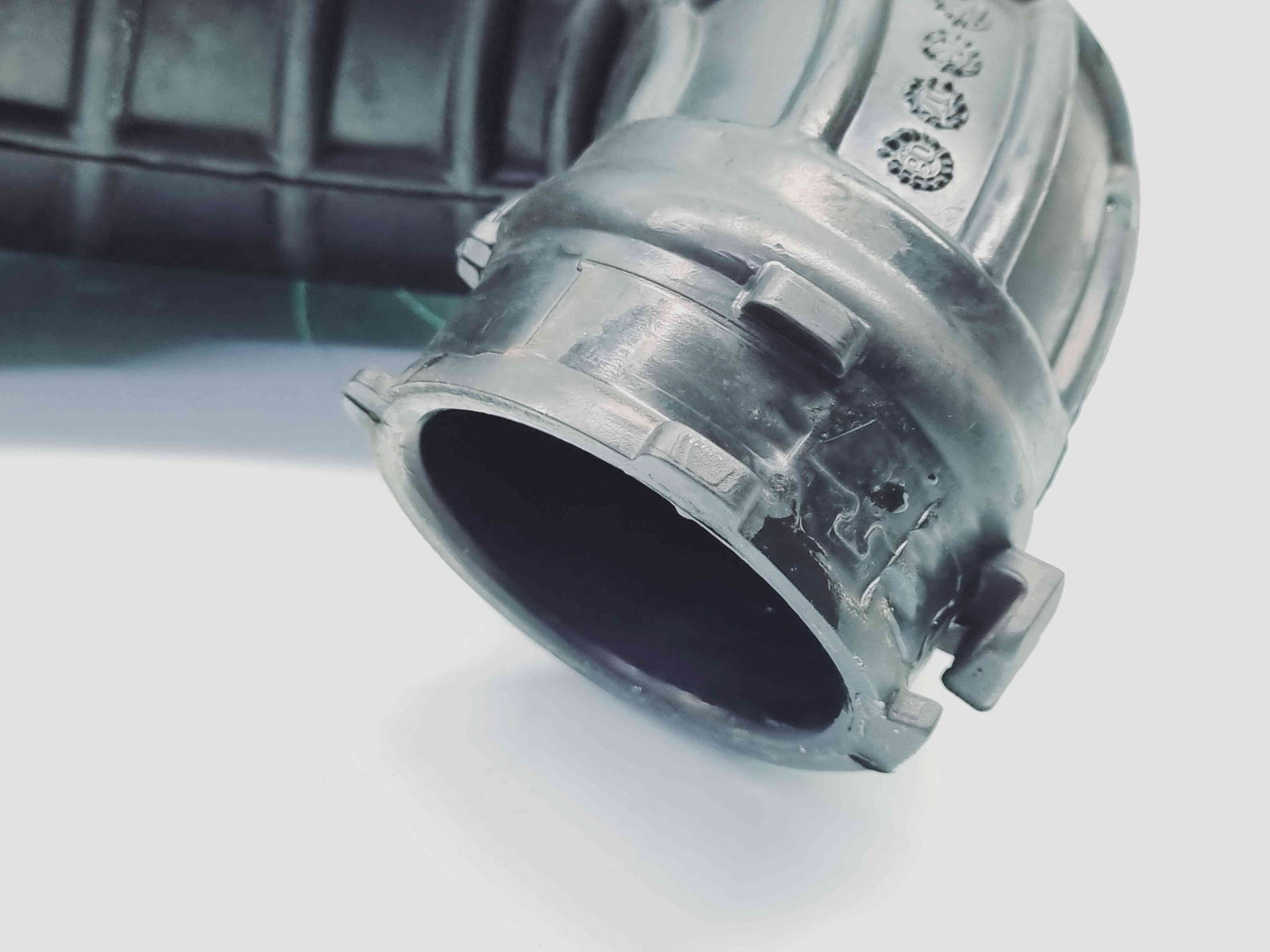 Furtun intercooler Seat Exeo (3R2) [Fabr 2008-2013] 8E0129615Q 2.0 TDI CAGA 105KW / 143CP 2.0 TDI CAGA 105KW / 143CP - imagine 3