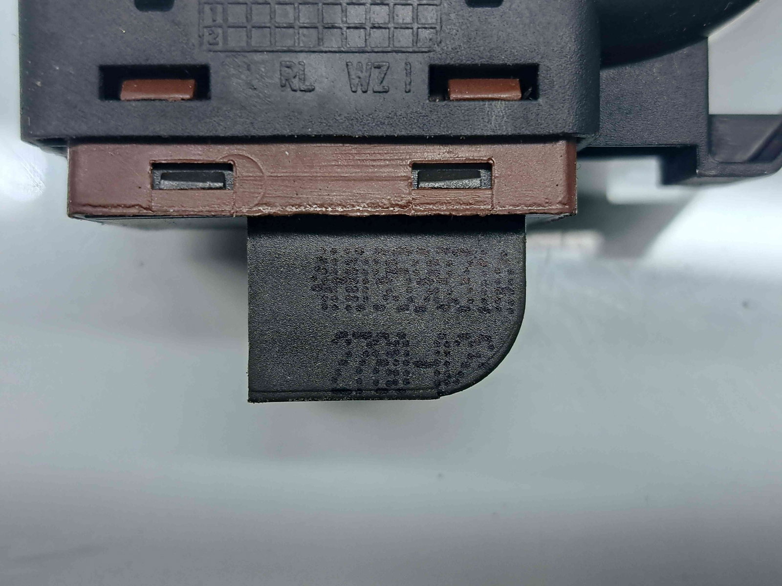 Buton deschidere portbagaj Audi A7 Sportback (4GA) [Fabr 2011-2017] 4H0959831A - imagine 2