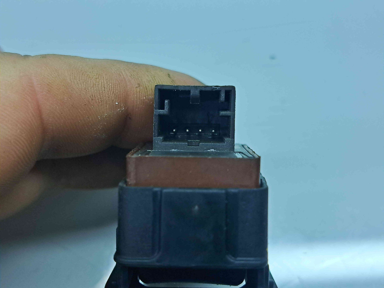 Buton deschidere portbagaj Audi A7 Sportback (4GA) [Fabr 2011-2017] 4H0959831A - imagine 3