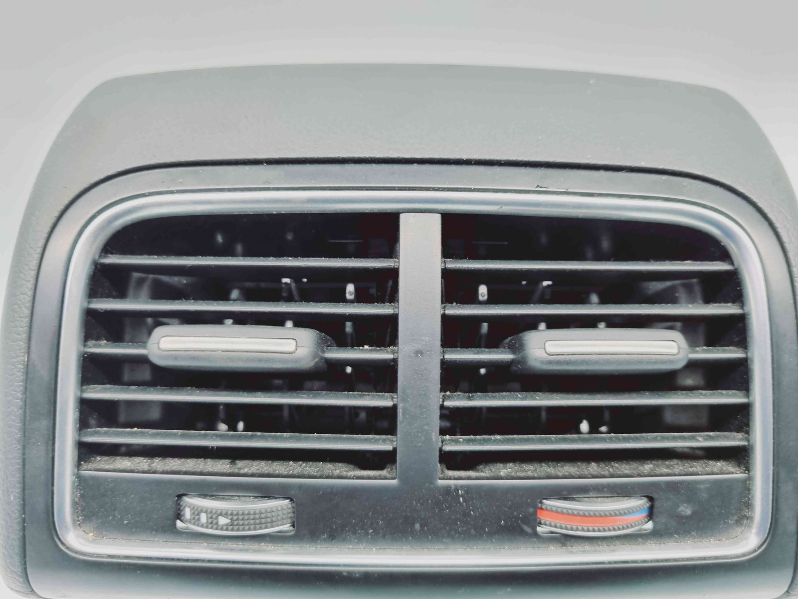 Grila aerisire spate Audi A5 Sportback (8TA) [Fabr 2009-2015] 8K0864376 - imagine 2