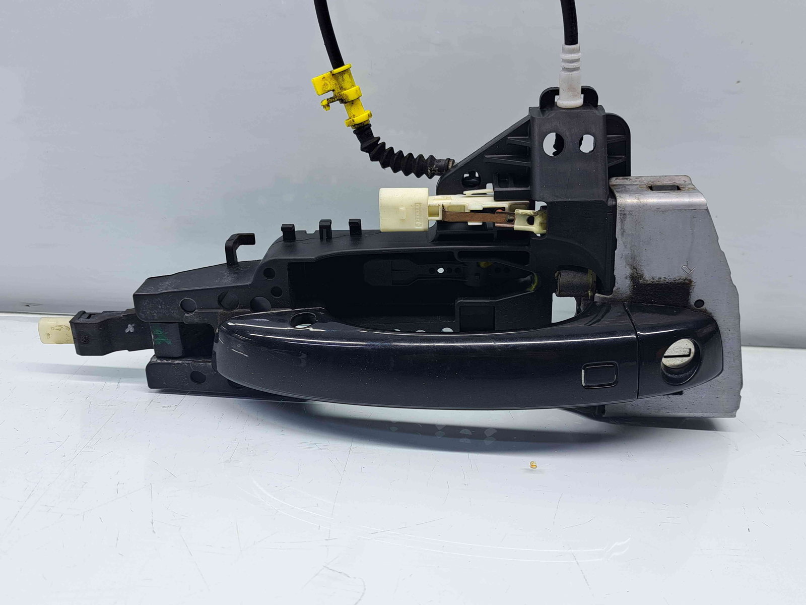 Maner usa dreapta fata Audi A7 Sportback (4GA) [Fabr 2011-2017] LZ9Y - imagine 1