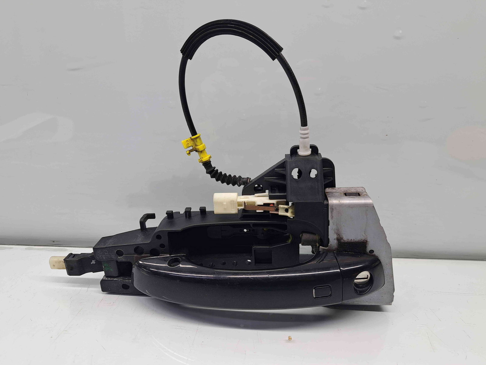 Maner usa dreapta fata Audi A7 Sportback (4GA) [Fabr 2011-2017] LZ9Y - imagine 2