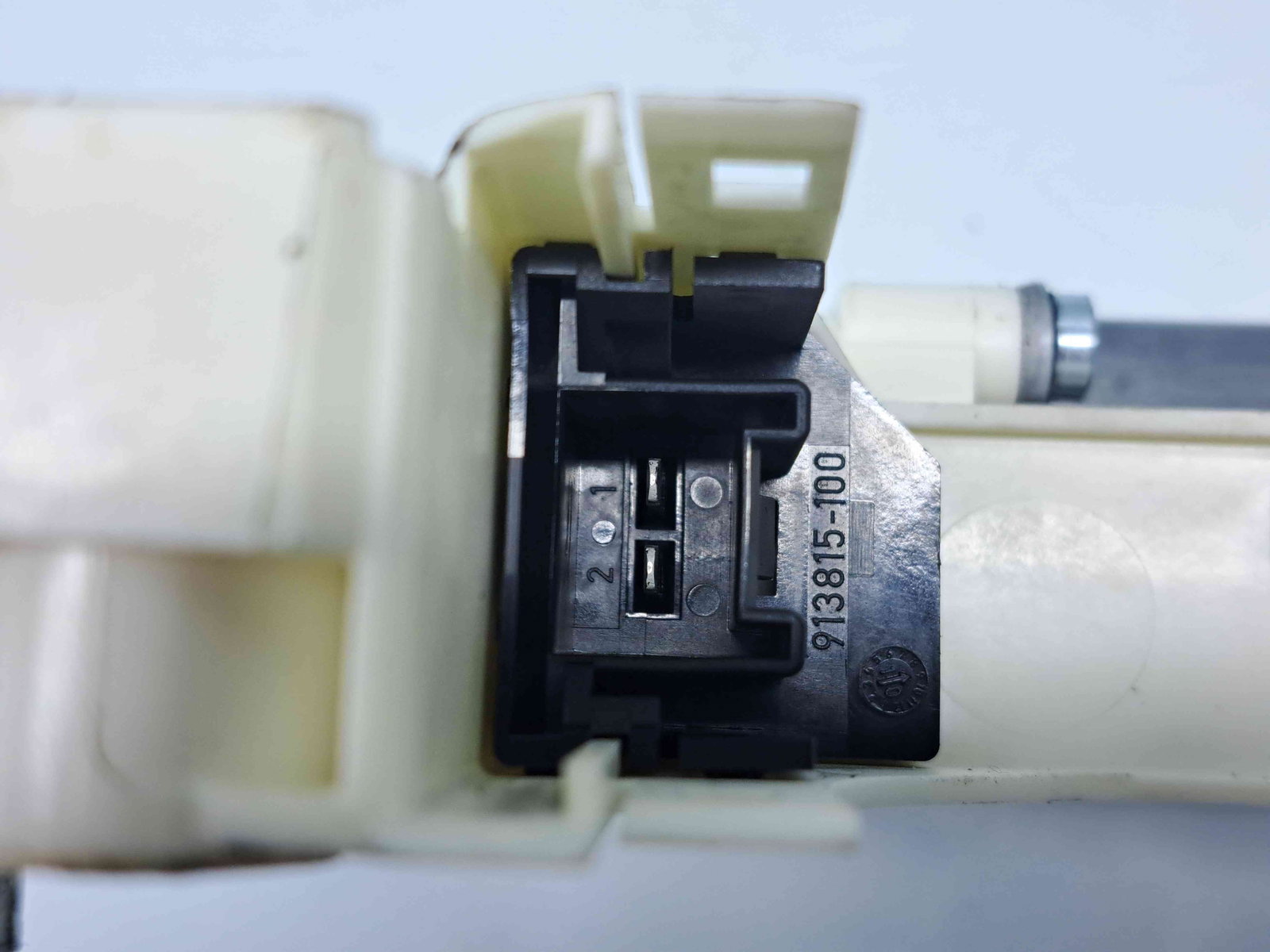 Motoras geam dreapta fata Audi A7 Sportback (4GA) [Fabr 2011-2017] 8K0959802B - imagine 3