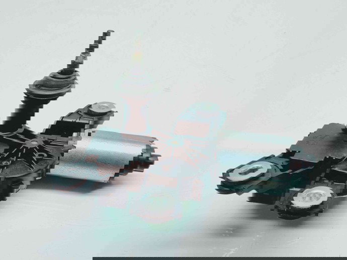   Motoras stergator haion Volkswagen Tiguan (5N) [Fabr 2007-2016] 5N0955711A