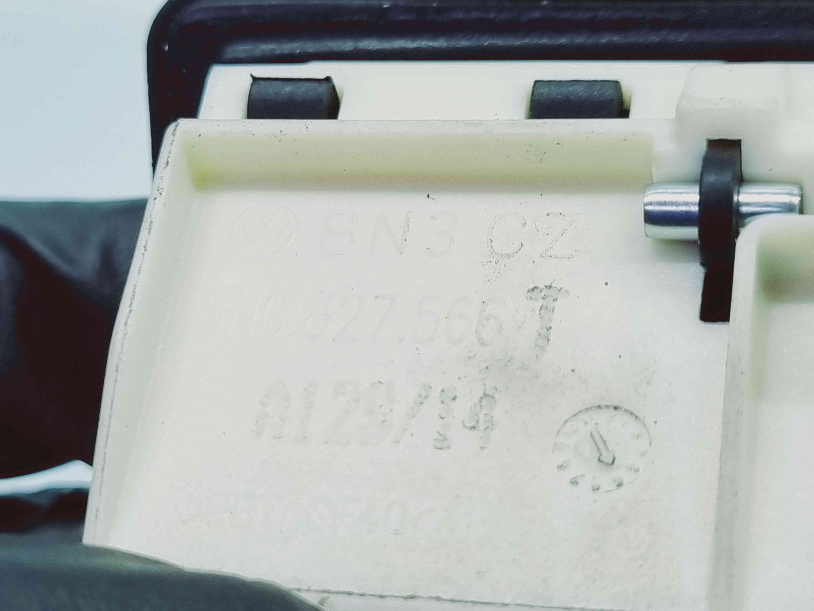 Buton deschidere portbagaj Audi A5 Sportback (8TA) [Fabr 2009-2015] 5N0827566T - imagine 3