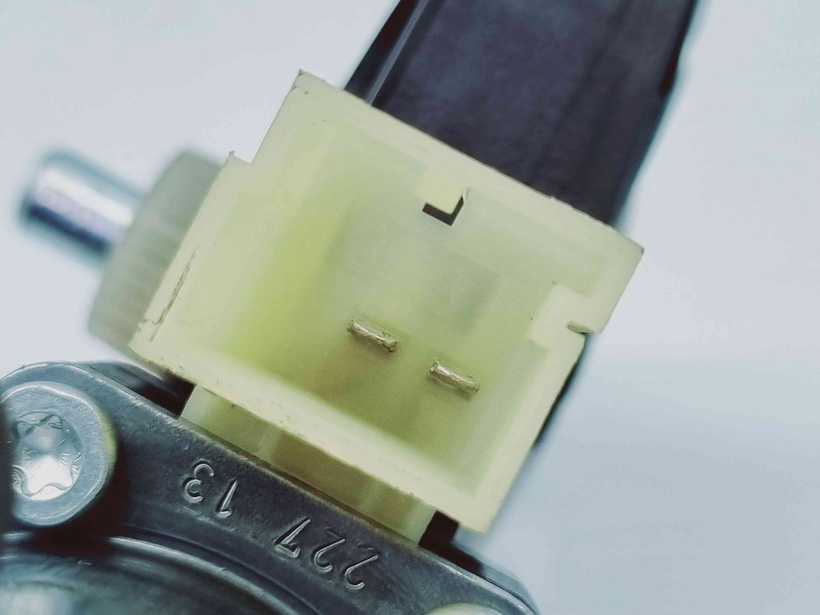 Motoras geam dreapta fata Seat Leon (5F1) [Fabr 2012-2018] 5K0959802B - imagine 2