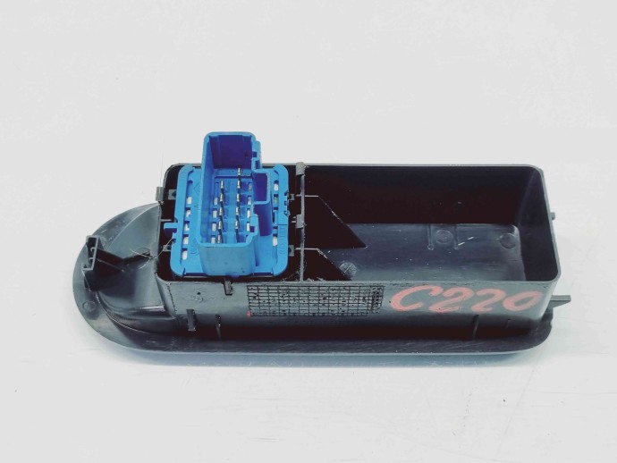   Butoane comanda geamuri sofer Dacia Duster [Fabr 2010-2017] 156018090D