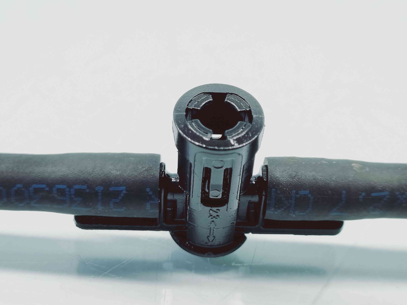 Conducta retur injectoare Volkswagen Tiguan (5N) [Fabr 2007-2016] OEM 2.0 TDI CBAB 103KW / 140CP 2.0 TDI CBAB 103KW / 140CP - imagine 4