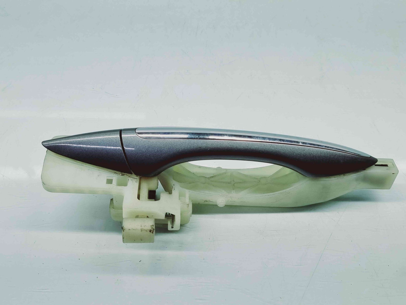 Maner usa dreapta spate Hyundai i40 Wagon [Fabr 2012-2019] T6S TITANIUM SILVER - imagine 1