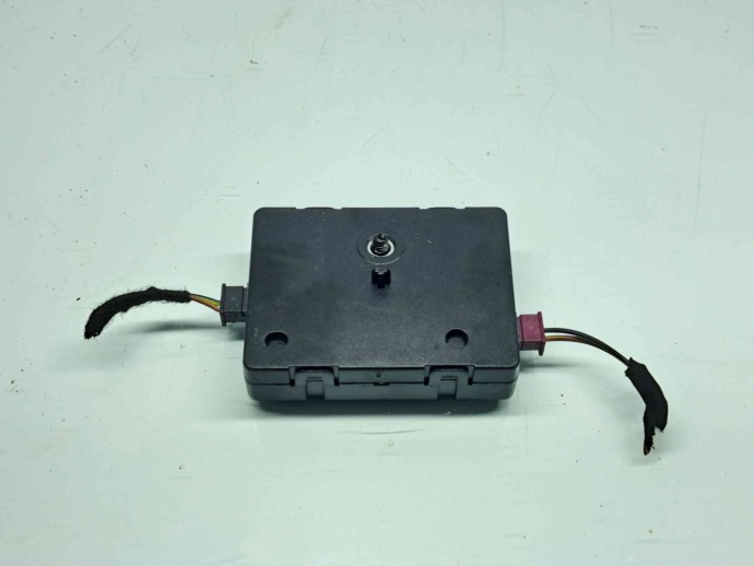 Amplificator antena Bmw 1(F20, F21) [Fabr 2011-2017] 9226888