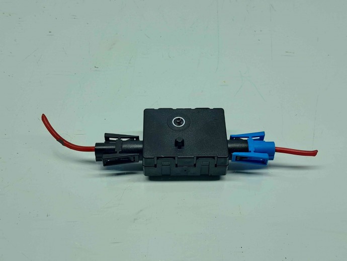 Amplificator antena Bmw 1(F20, F21) [Fabr 2011-2017] 9181453