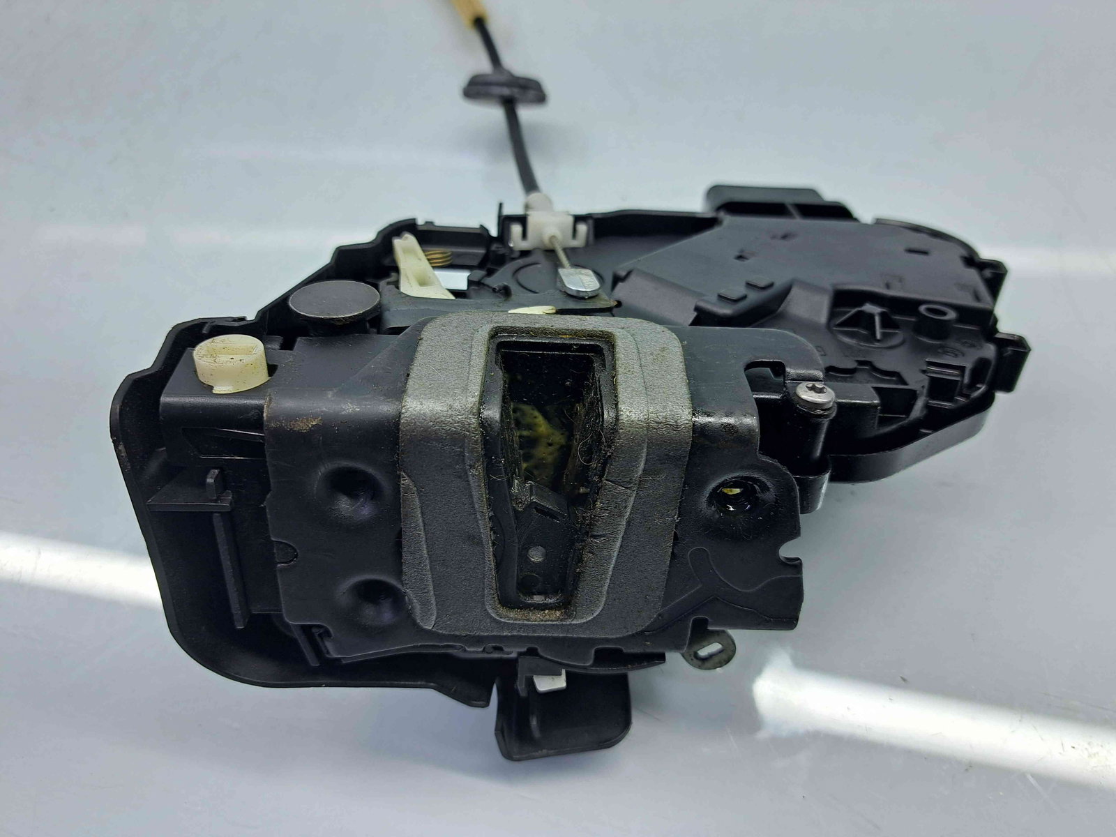 Broasca usa stanga spate Ford Kuga I [Fabr 2008-2012] 8V4A-S26413-EA - imagine 1