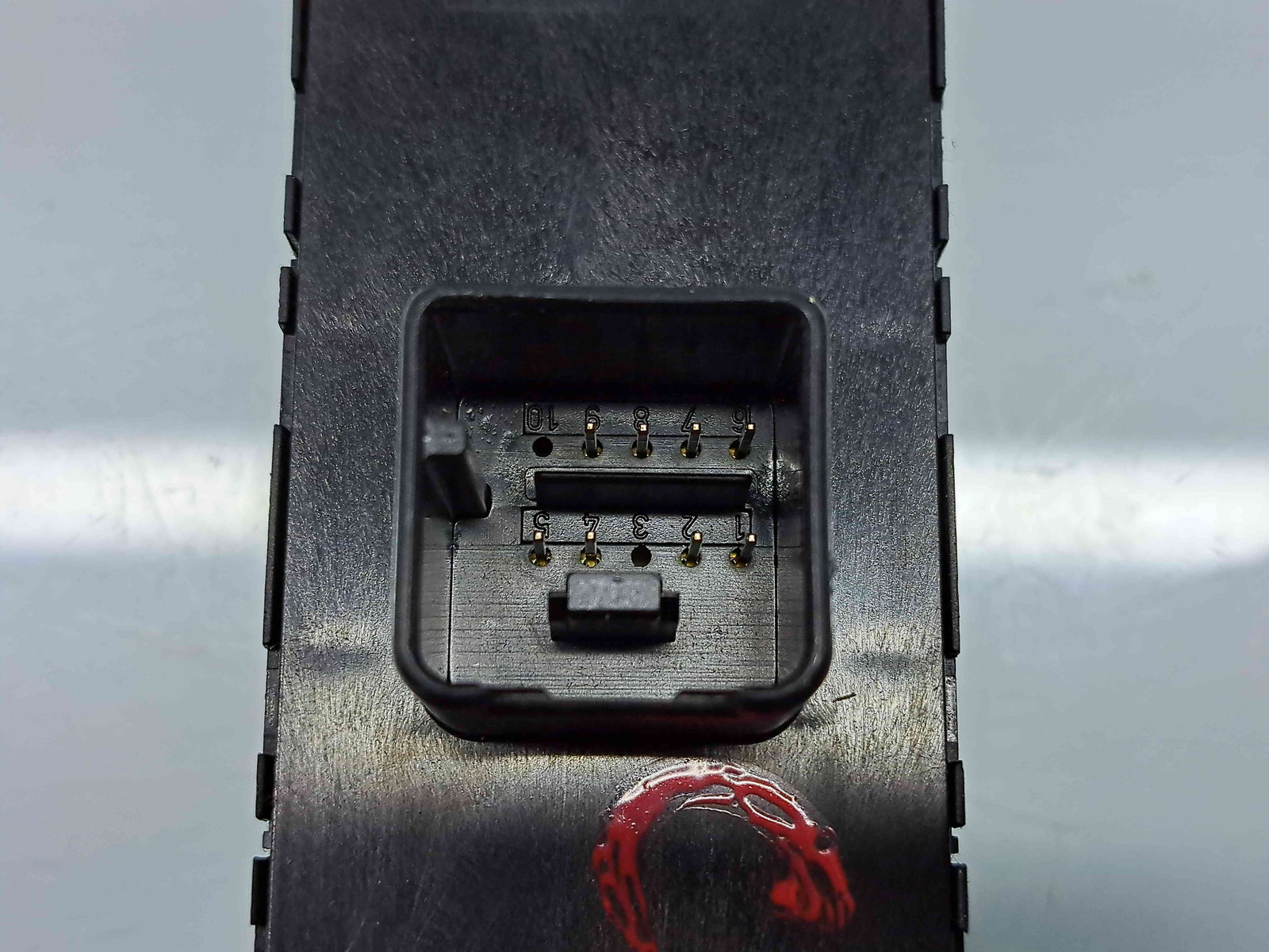 Butoane comanda geamuri sofer Volkswagen Tiguan (5N) [Fabr 2007-2016] 1K4959857B - imagine 3