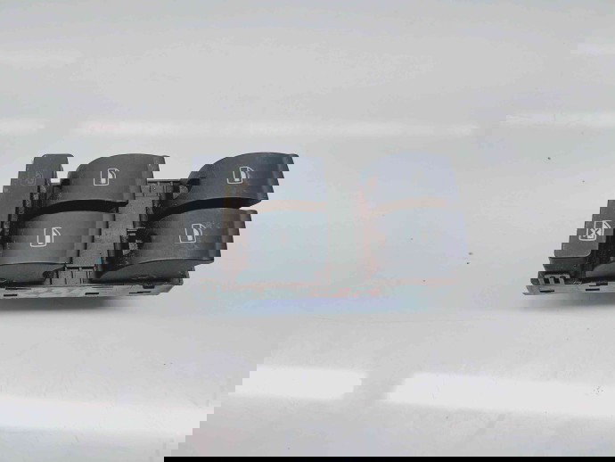   Butoane comanda geamuri sofer Seat Exeo (3R2) [Fabr 2008-2013] 8E0959851D