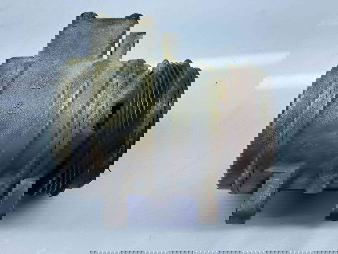 Compresor clima Chevrolet Aveo (T250, T255) [Fabr 2003-2011] 96473634 1.2 Benz B12S1 53KW / 71CP 1.2 Benz B12S1 53KW / 71CP