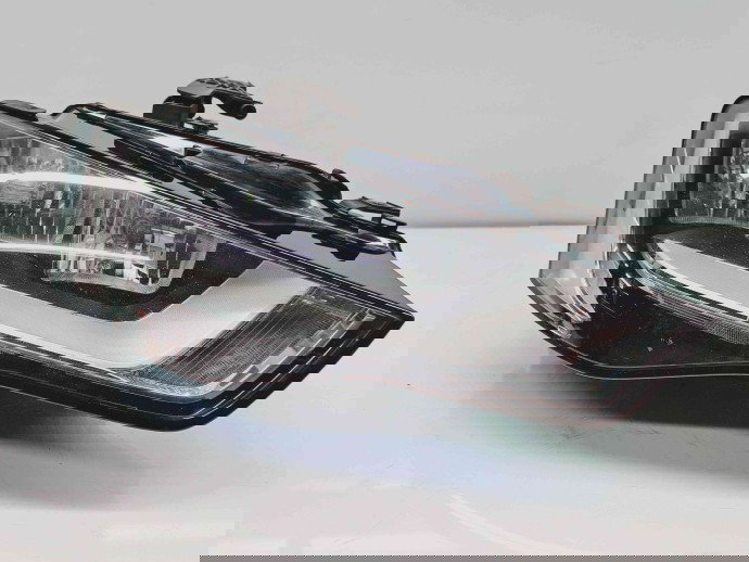   Far dreapta Audi A5 Sportback (8TA) [Fabr 2009-2015] 8T0941004BB