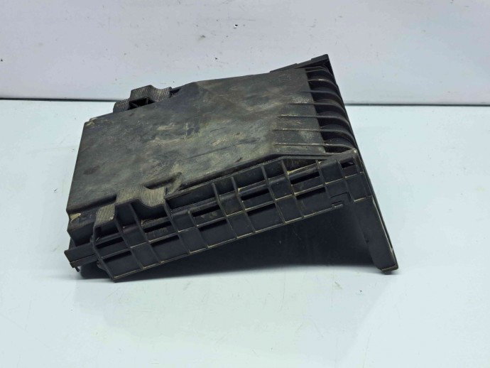  Capac panou sigurante Volkswagen Caddy 3 Maxi Furgon (2CH) [Fabr 2007-2015] 1K0937132F 