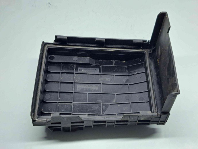  Capac panou sigurante Volkswagen Caddy 3 Maxi Furgon (2CH) [Fabr 2007-2015] 1K0937132F 
