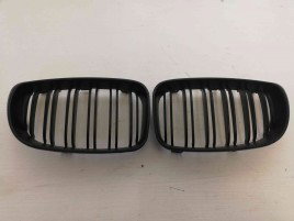 Grila capota Bmw E82 123 2.0 OEM 2006-2013