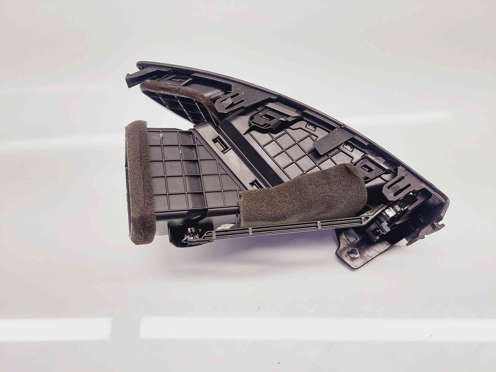 Grila aerisire dreapta Hyundai i40 Wagon [Fabr 2012-2019] OEM - imagine 4