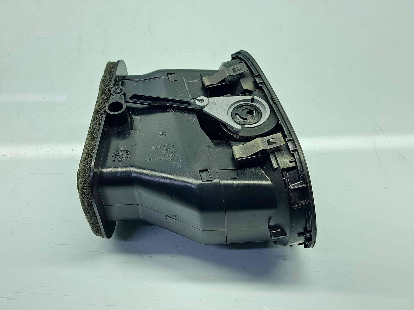 Grila aerisire dreapta Volkswagen Tiguan (5N) [Fabr 2007-2016] 5M0819704L - imagine 2