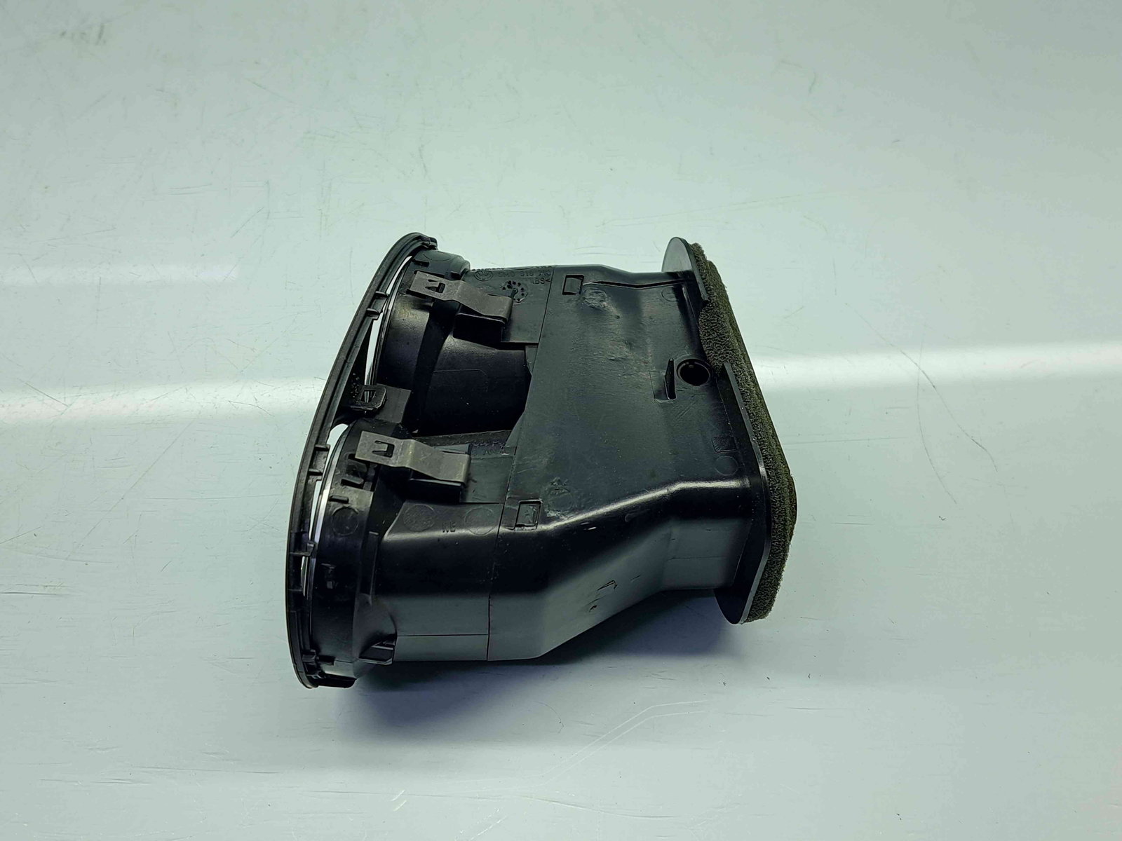 Grila aerisire dreapta Volkswagen Tiguan (5N) [Fabr 2007-2016] 5M0819704L - imagine 3